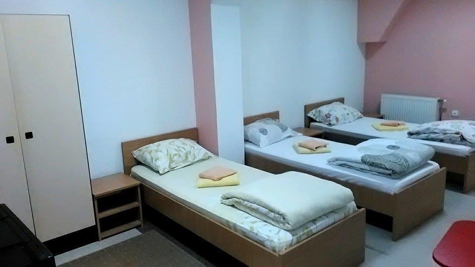 Hostel Paparazzo & Apartmens Kikinda الغرفة الصورة