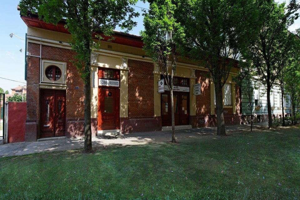 Hostel Paparazzo & Apartmens Kikinda الغرفة الصورة